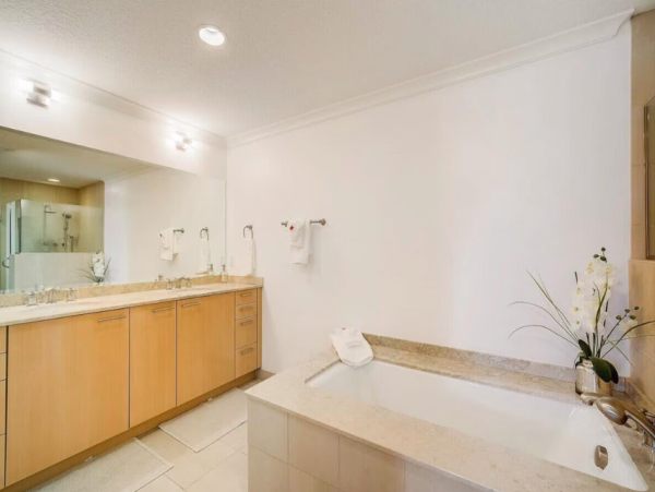 Crescent Beach Siesta Key Luxurious Vacation Condo Two Bedrooms